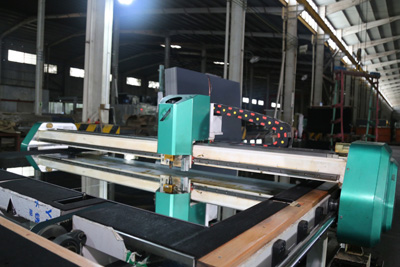 Máquina cortadora de vidrio automática